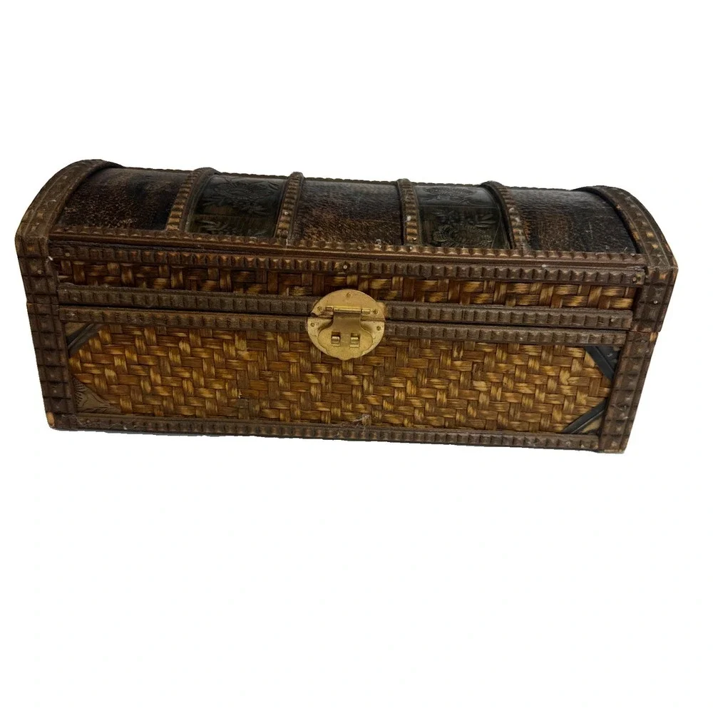 Woven Wooden Treasure Chest Storage Box w/ Metal Handle & Latch, Brown